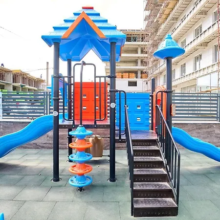 Starfish In Nord10 - Pool N Playground Apartment Mamaia